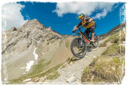 descente en VTT électrique dans le PN du Mercantour