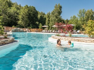 Piscine étoile des neiges